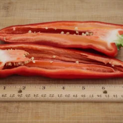 heirloom-aconcagua-pepper-seeds-split